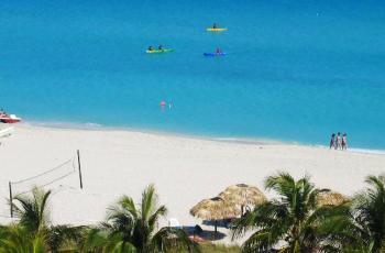 Hotel Playa Caleta